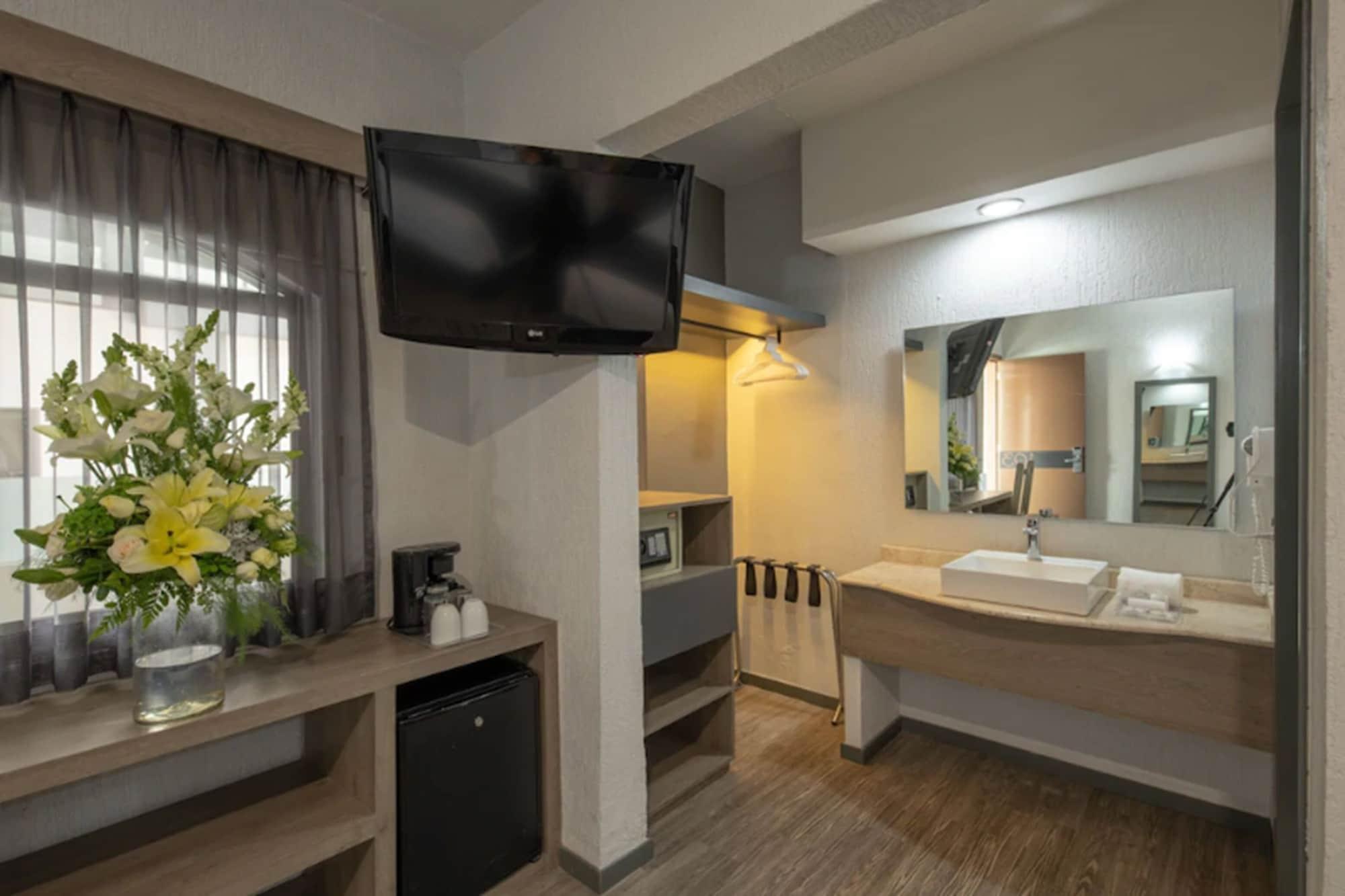 Hotel Malibu Zapopan Buitenkant foto
