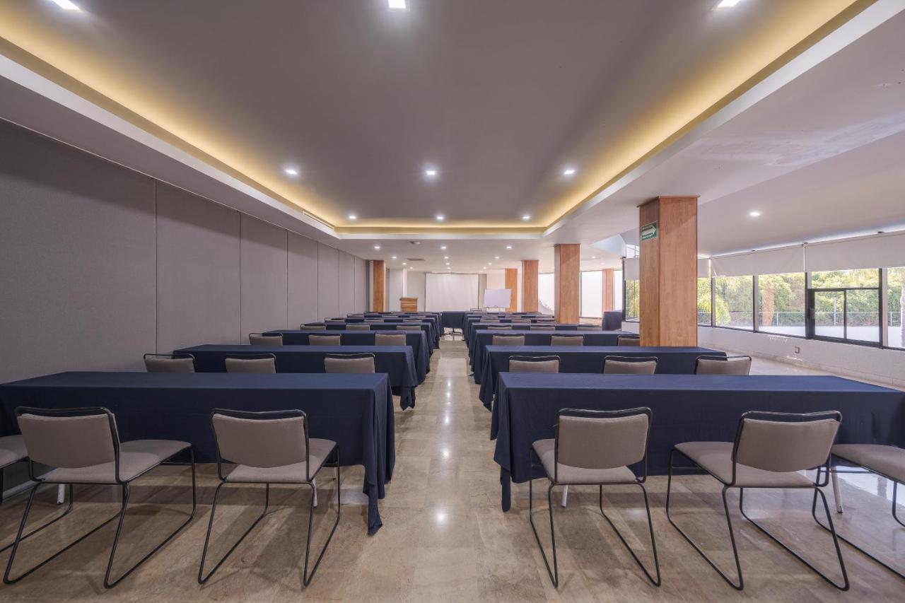 Hotel Malibu Zapopan Buitenkant foto
