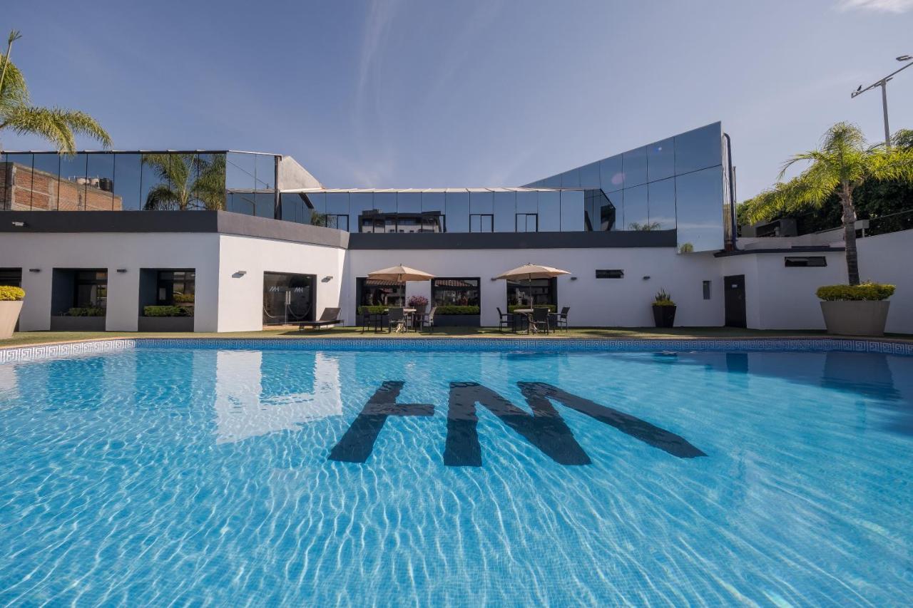 Hotel Malibu Zapopan Buitenkant foto