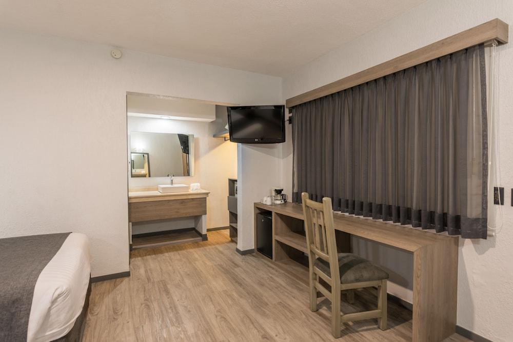 Hotel Malibu Zapopan Buitenkant foto