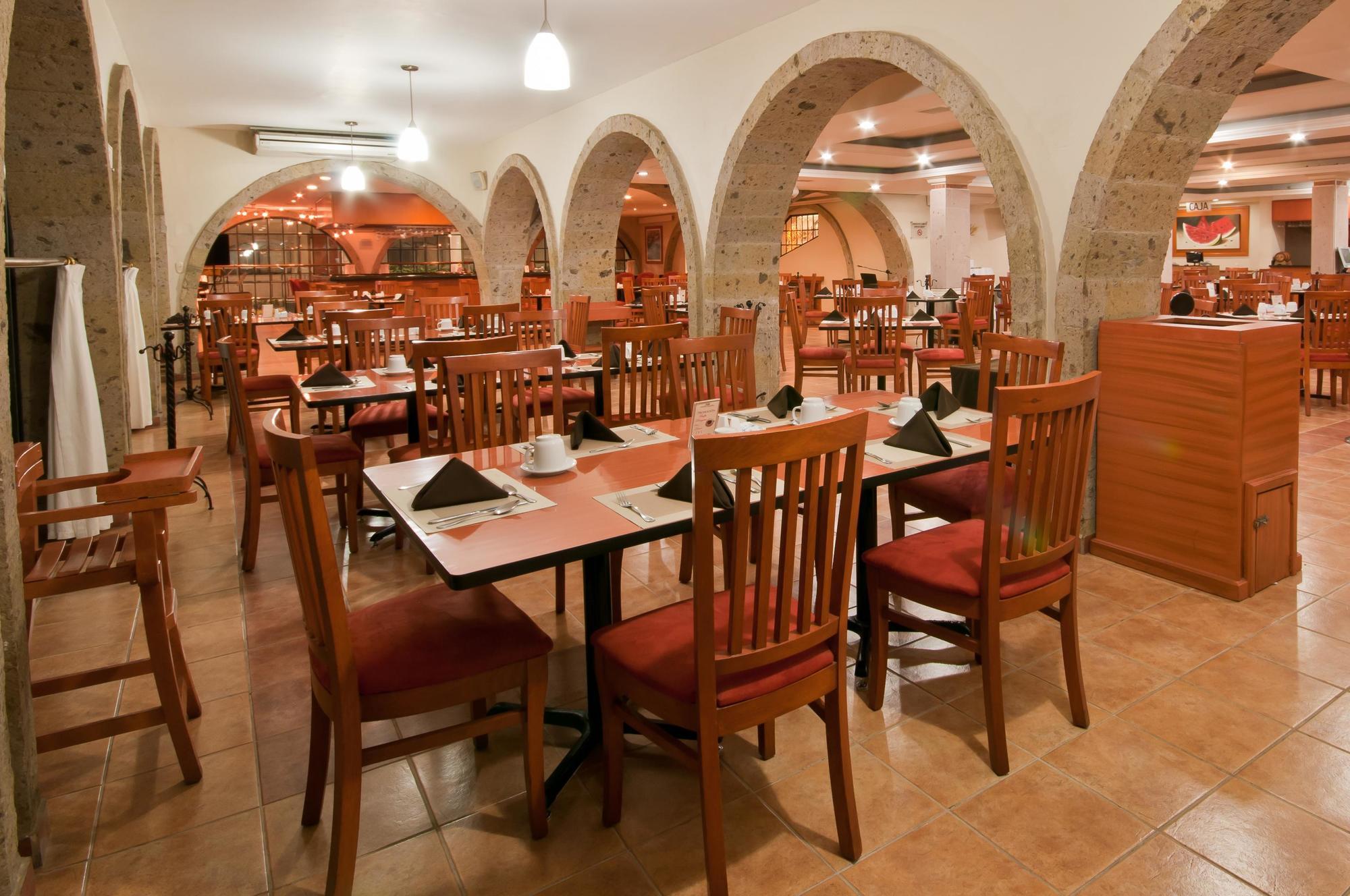 Hotel Malibu Zapopan Buitenkant foto