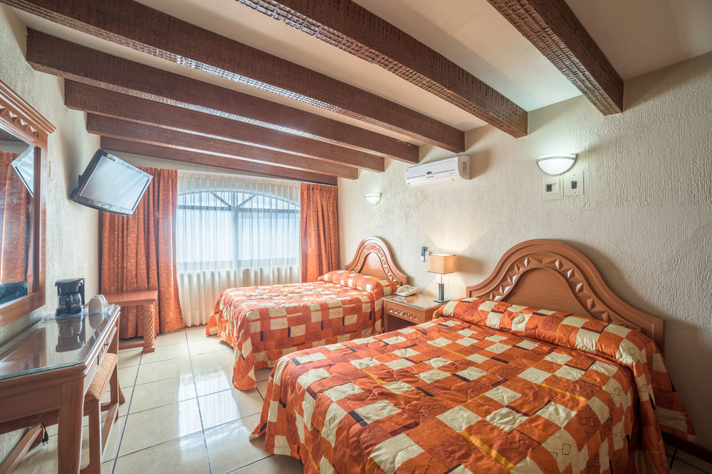 Hotel Malibu Zapopan Buitenkant foto